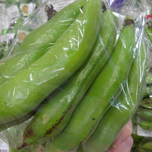 「道の駅津かわげ」本日の産直売り場です。豆類が豊富です。糖度が高い！ハレノヒトマトも只今、入荷しました。
